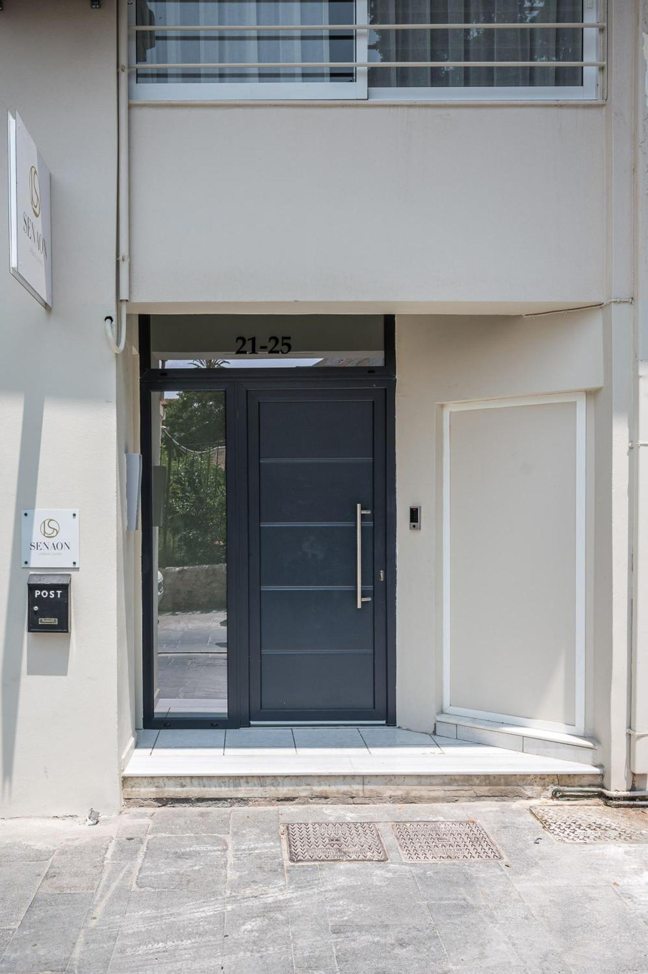 Senaon Urban Living City Center Heraklion  Exterior photo